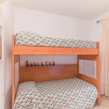 Apartment Il Poggio A3 With Shared Pool - Happy