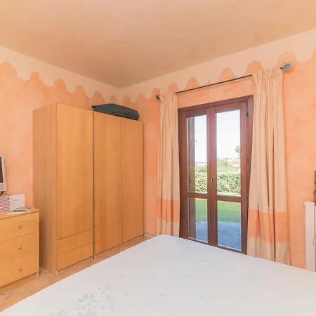 Apartment Il Poggio A3 With Shared Pool - Happy